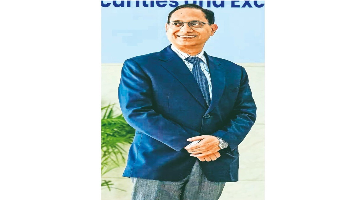 SEBI chair chief guest at FE CFO Awards - Industry News | The Financial ...