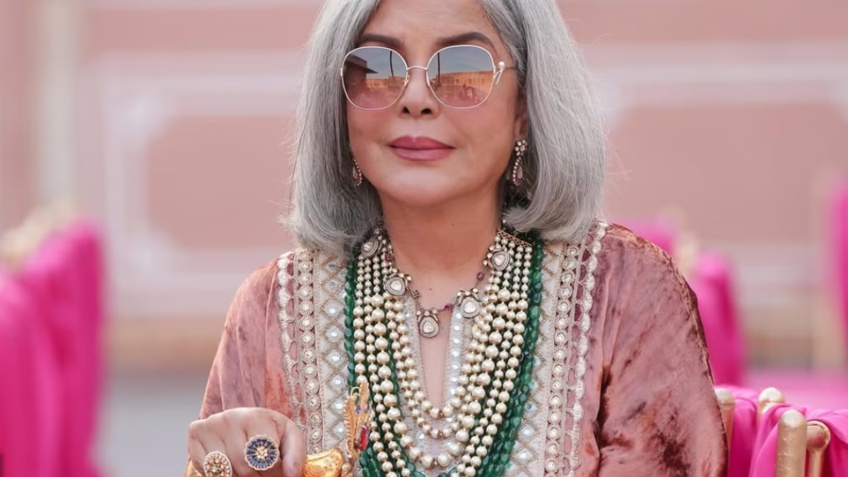 Zeenat Aman, Air India crash