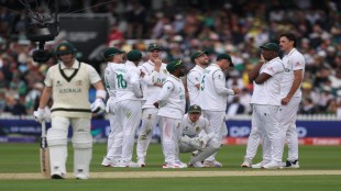 Webster’s 72 guides Australia to 212, Starc reduces SA to 43/4 at Lord’s on Day 1