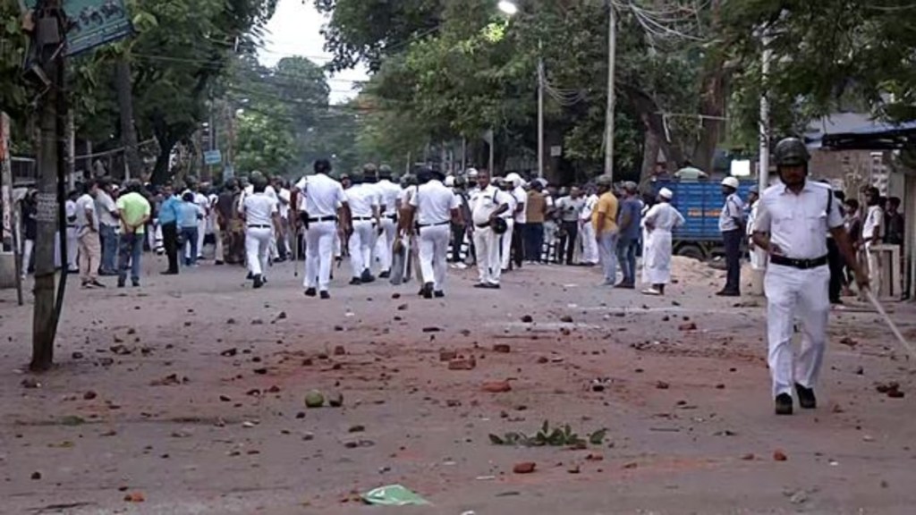 South 24 Parganas [West Bengal], Jun 11 (ANI): Aftermath of a clash that broke out between Police and miscreants in Rabindra Nagar, in South 24 Parganas on Wednesday. (ANI Photo)