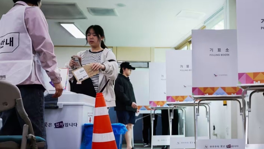 Lee Jae-myung vs. Kim Moon Soo: South Koreans to vote today in high-stakes snap election after Yoon's ouster Lee Jae-myung vs. Kim Moon Soo: South Koreans to vote today in high-stakes snap election after Yoon's ouster