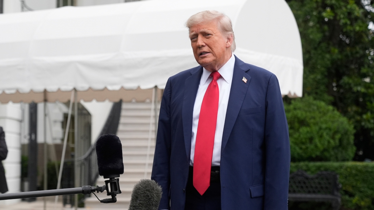 Trump directs ICE to expand deportations in Democratic-run cities, undeterred by protests Trump directs ICE to expand deportations in Democratic-run cities, undeterred by protests
