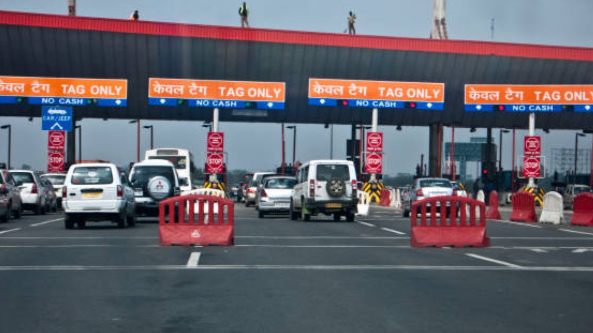 The Ministry of Road Transport and Highways (MoRTH) has introduced a new FASTag-based Annual Pass for non-commercial private vehicles (Image: PTI) The Ministry of Road Transport and Highways (MoRTH) has introduced a new FASTag-based Annual Pass for non-commercial private vehicles (Image: PTI)