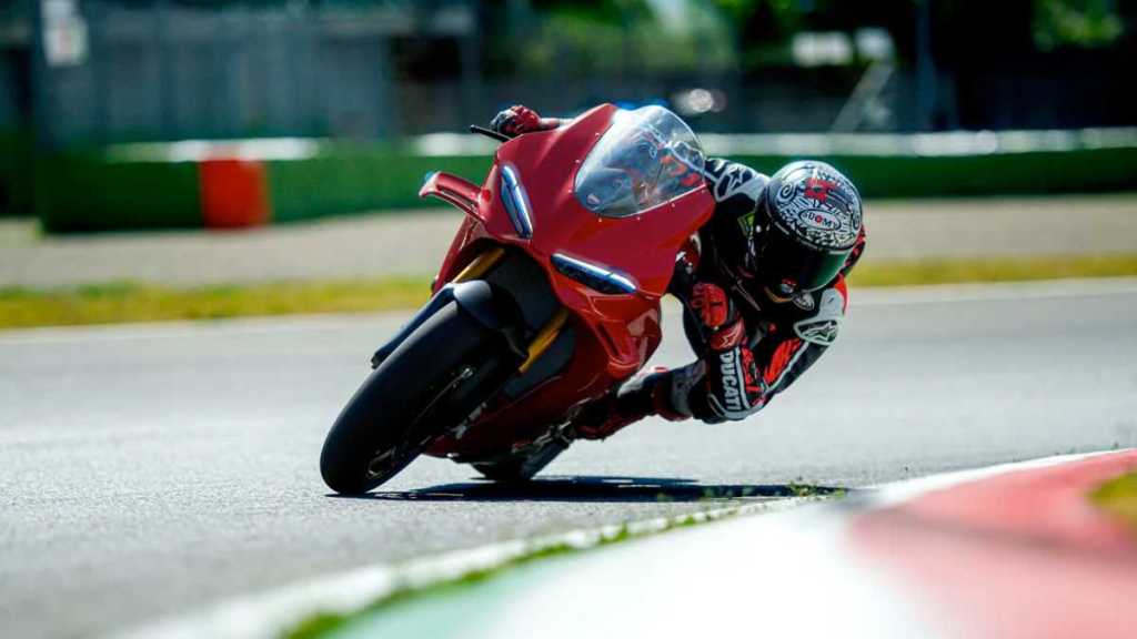 ducati auto clutch