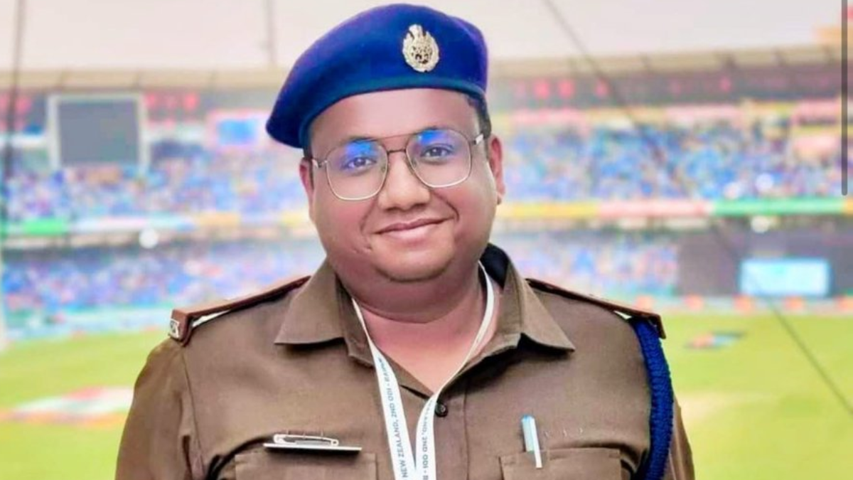 ASP Akash Rao Girepunje and other personnel were out on foot patrolling when the incident took place near Dondra village on Konta-Errabor road. ASP Akash Rao Girepunje and other personnel were out on foot patrolling when the incident took place near Dondra village on Konta-Errabor road.