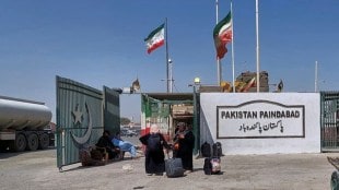 Pakistanis, who were stuck in Iran due to Israeli strikes on Iran, enter homeland through Taftan, a joint border crossing point on Pakistan Iran border, Thursday, June 19, 2025. (AP Photo/Fateh Muhammad)
