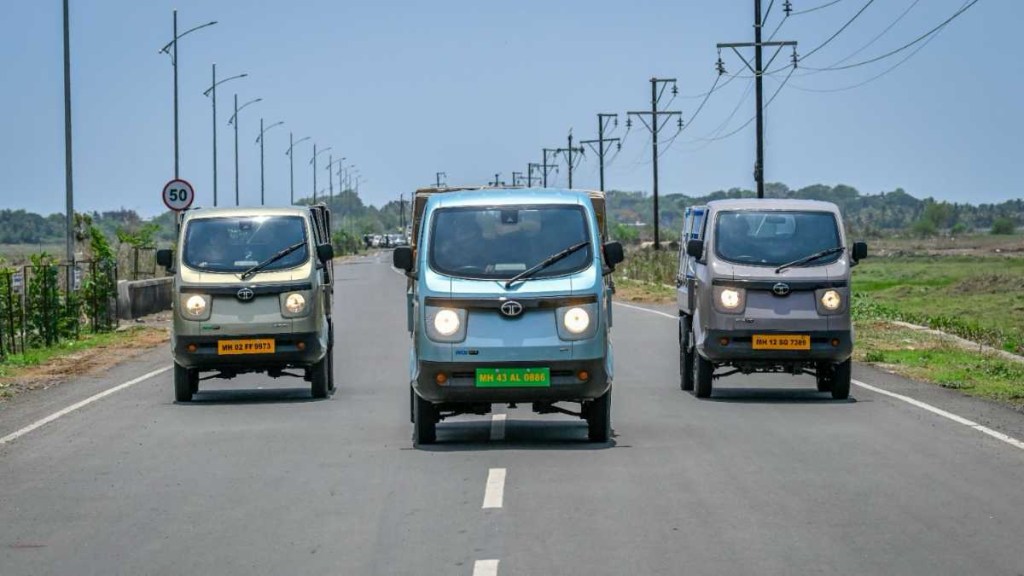 The Tata Ace Pro is available in Petrol, Bi-Fuel (CNG + Petrol), and Electric variants