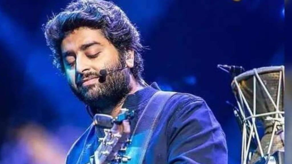 how much Arijit Singh charges for live performance