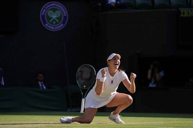 Sabalenka will play against Amanda Anisimova in the semifinals, after the American defeated Anastasia Pavlyuchenkova. (Photo source: AP)