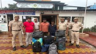 Bag lifter gang busted in Delhi