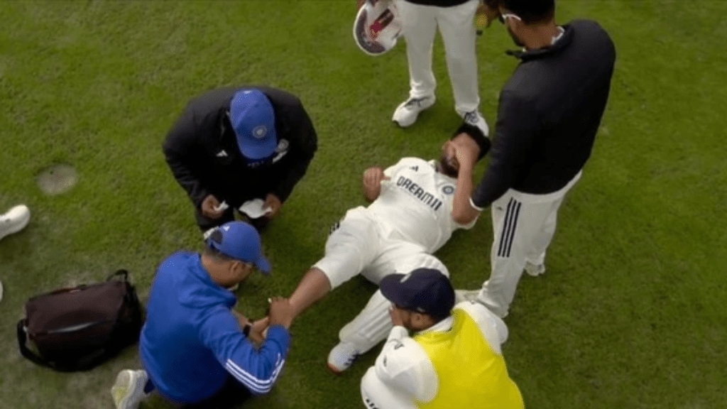 The physio rushed to the field to assess the damage, and after a brief attempt to help him walk, it became clear he could not continue. The physio rushed to the field to assess the damage, and after a brief attempt to help him walk, it became clear he could not continue.