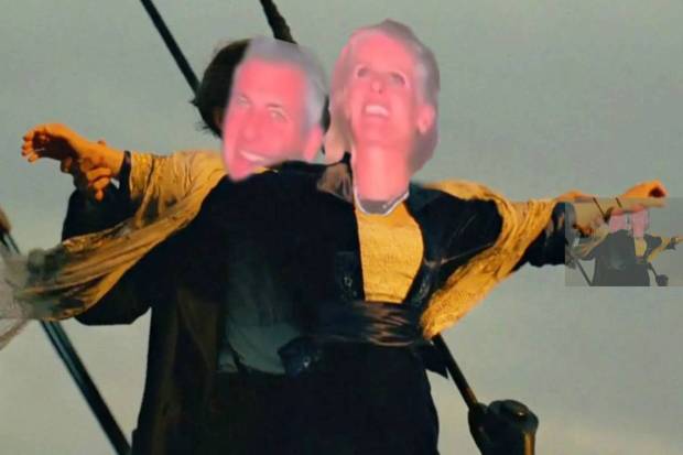Coldplay Kiss Cam Scandal invites flurry of memes, social media explodes | See photos