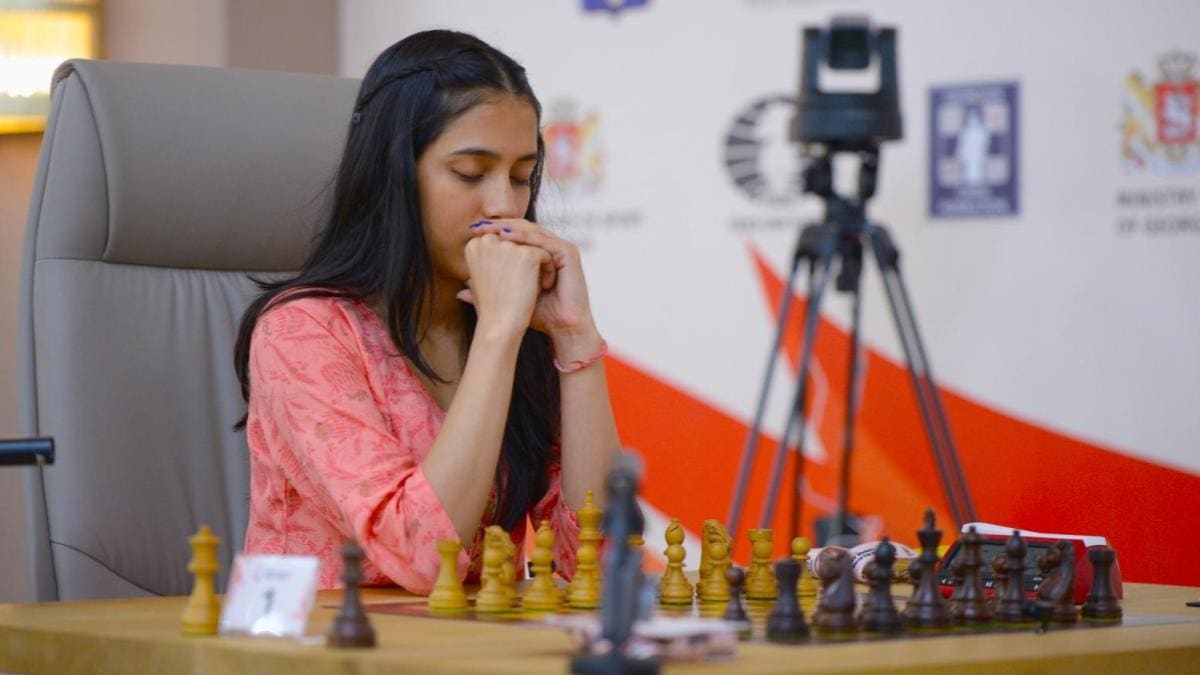 Breaking News, latest news today's, latest news, Latest Breaking News, Breaking News, Today's Breaking and Latest news, Latest News Today, Latest Breaking News Headlines, Divya Deshmukh, Women's Chess World Cup, Koneru Humpy, FIDE