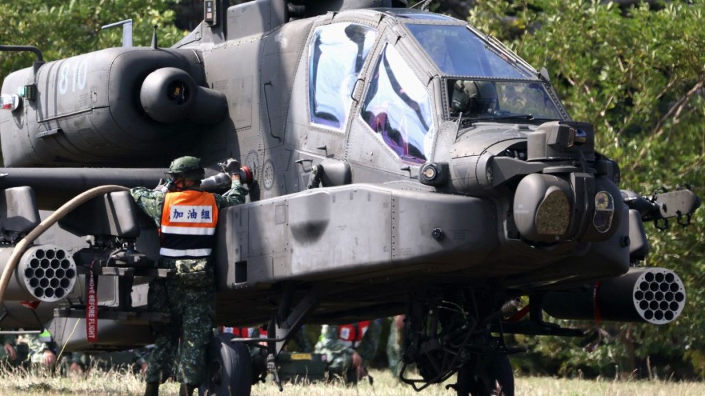 apache helicopters 64 e boeing