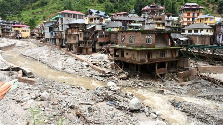 himachal pradesh cloudburst flashflood