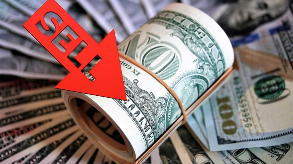 FII selling again? 3 big worries driving Rs 11,778 crore net outflow in July so far FII selling again? 3 big worries driving Rs 11,778 crore net outflow in July so far
