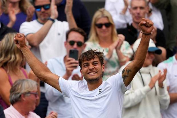  Flavio Cobolli, the 22-year old Italian reached his first Grand Slam quarterfinal by beating Marin Cilic in four four-set win. (Photo source: AP)