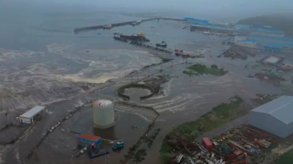 Tsunami warning live updates