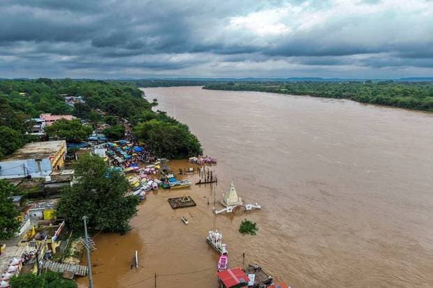 Flood risk in central India, as Madhya Pradesh, Chhattisgarh, and Vidarbha are expected to see intense rainfall till July 16, raising river levels. (Photo source: PTI)