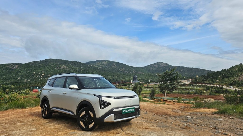 Kia Carens Clavis EV Price, Features, Specs and Review