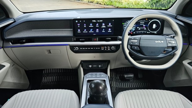 Kia Carens Clavis EV Price, Features, Specs and Review