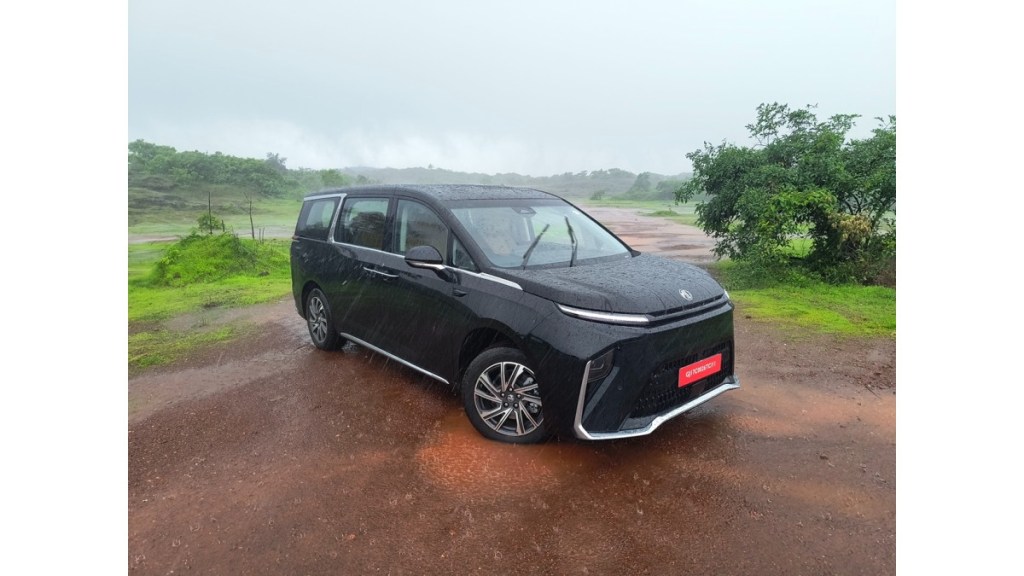 MG M9 Electric MPV: A Silent & Luxurious Contender Challenging Vellfire and Carnival in India. (Image Source: Fe)