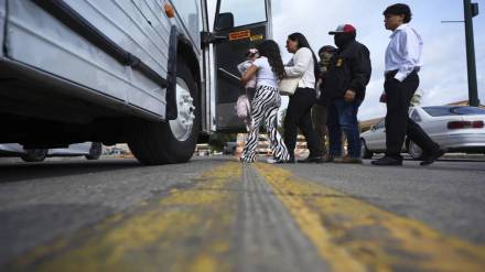 Trump administration fires 17 immigration court judges Trump administration fires 17 immigration court judges