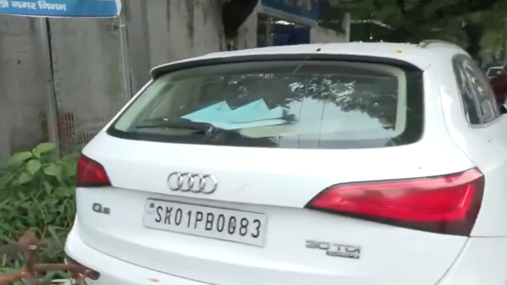 Audi mows down four people sleeping on footpath in Delhi’s Vasant Vihar, child among victims Audi mows down four people sleeping on footpath in Delhi’s Vasant Vihar, child among victims
