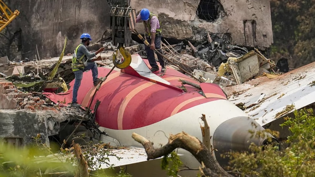 Why fuel to crashed flight's engines was cut off remains a mystery: Experts