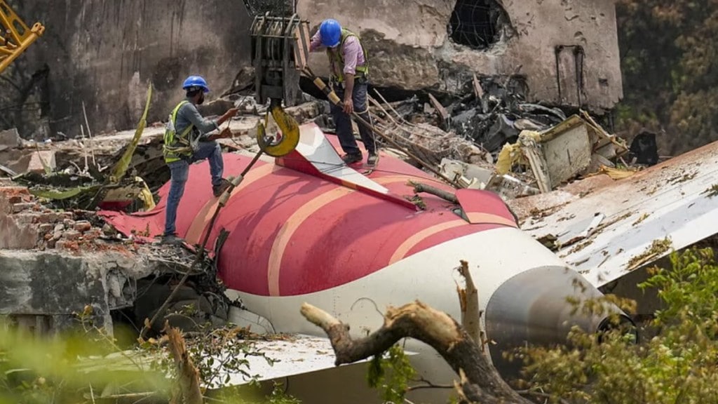 Why fuel to crashed flight's engines was cut off remains a mystery: Experts Why fuel to crashed flight's engines was cut off remains a mystery: Experts