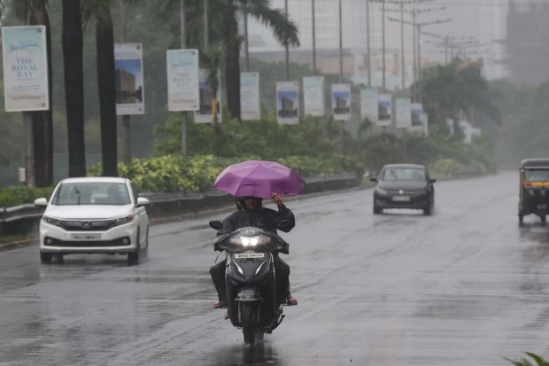 The Brihanmumbai Municipal Corporation (BMC) has issued a high tide warning for July 15. As per the forecast, a low tide is expected at 8:07 am on Tuesday with water levels dipping to 0.97 metres, while a high tide of 3.88 metres is likely around 2:28 am. (Express Photo)