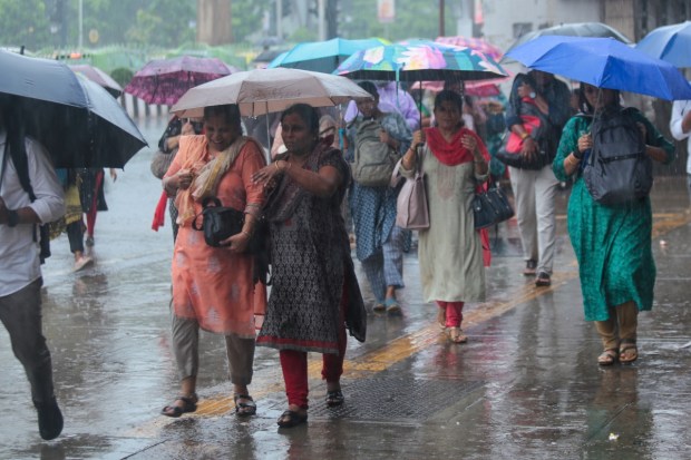 The BMC has urged residents, especially those living in flood-prone and low-lying areas, to stay alert and follow regular updates from the IMD. Heavy rainfall combined with high tide increases the risk of waterlogging. (Express Photo)