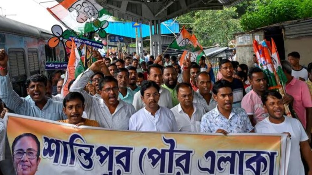 Martyrs Day rally: TMC to raise Bengali pride banner today, slams BJP amid migrant row