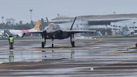 UK’s F-35B fighter jet takes off from Kerala after over a month UK’s F-35B fighter jet takes off from Kerala after over a month