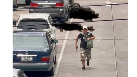 Bangkok market shooting: Gunman shoots himself dead after killing at least six Bangkok market shooting: Gunman shoots himself dead after killing at least six