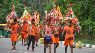 At least five Kanwariyas killed, several injured as bus collides with truck in Jharkhand’s Deoghar