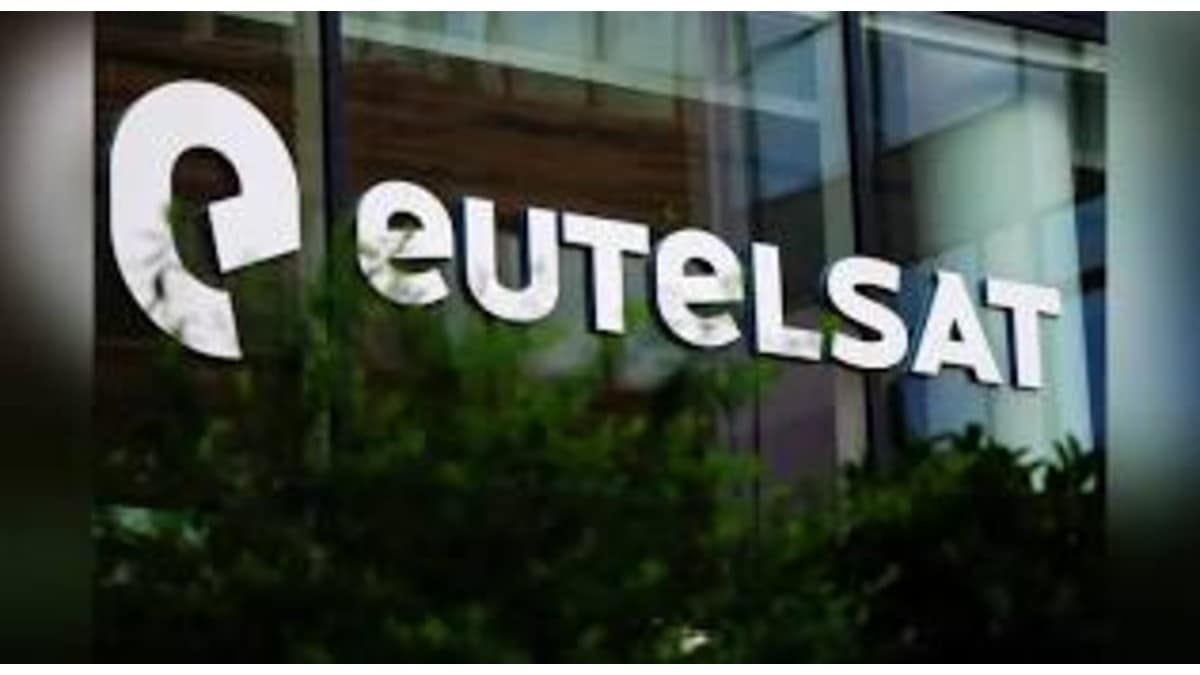 UK and Bharti Group Boost Eutelsat with €1.5 Billion Infusion to Rival Starlink. (Image Source: Reuters)