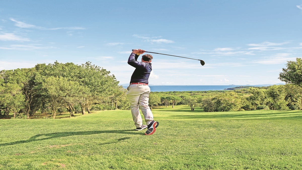 sports, golf, airports, hotel rooms, sports news, golfer