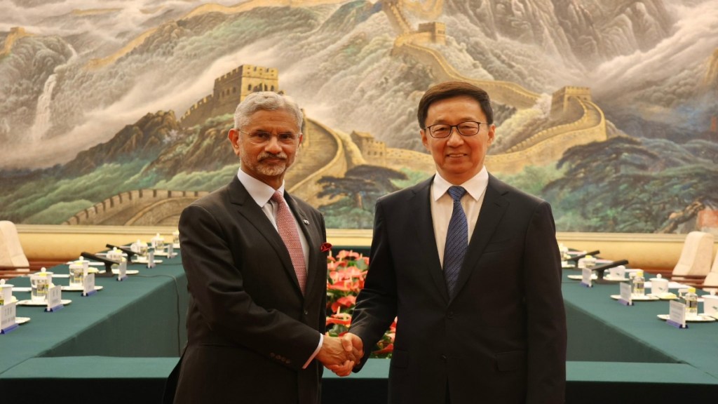In his meeting with Jaishankar, Han said that President Xi had a successful meeting with Prime Minister Modi in Kazan last October, leading China-India relations to a new starting point. In his meeting with Jaishankar, Han said that President Xi had a successful meeting with Prime Minister Modi in Kazan last October, leading China-India relations to a new starting point.