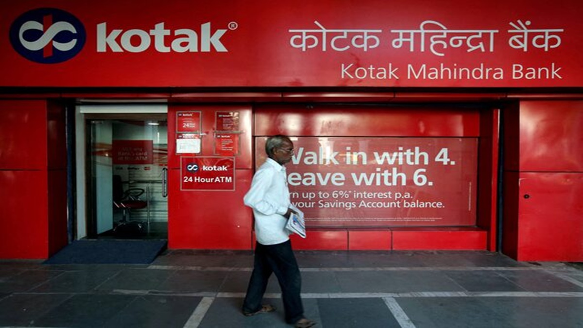 Kotak Mahindra Bank Launches 'Kotak Solitaire': Exclusive Banking for India's Affluent Families. (Image Source: Reuters) Kotak Mahindra Bank Launches 'Kotak Solitaire': Exclusive Banking for India's Affluent Families. (Image Source: Reuters)