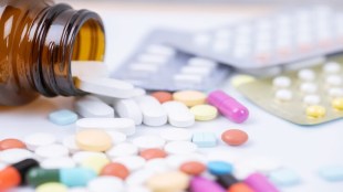 India's Pharma Exports Eye $65 Billion by 2030 Amidst Tariff Threats, Driven by Advanced Generics & Global Expansion. (Image Source: Freepik)
