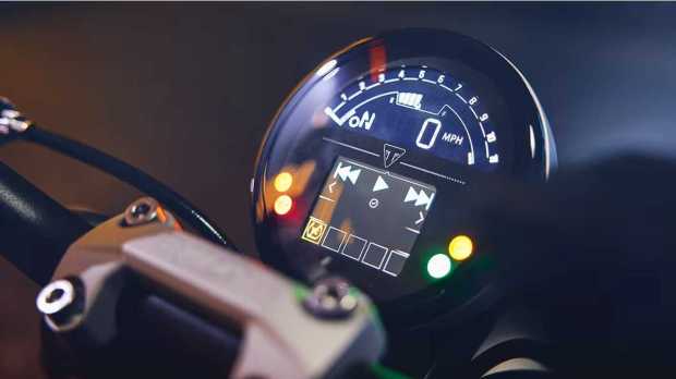 It now gets a full TFT instrument console.