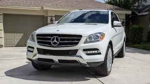 Delhi fuel ban hits luxury car owners, Mercedes-Benz ML350 worth Rs 84 Lakh sells for Rs 2.5 lakh only. / Representative Photo (Image Source: Twitter)