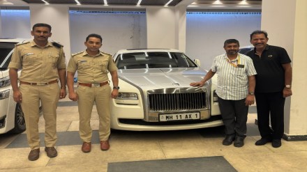 Bengaluru realtor buys Rolls-Royce cars from Amitabh and Aamir, gets slapped with Rs 40 lakh road tax Bengaluru realtor buys Rolls-Royce cars from Amitabh and Aamir, gets slapped with Rs 40 lakh road tax