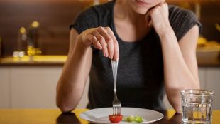 Does eating less help lose weight