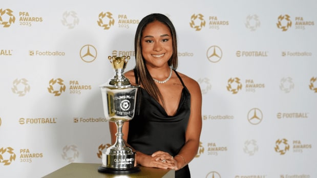  Olivia Smith of Arsenal was recognised for her outstanding performance after joining the club from Liverpool. Olivia was recently signed by Arsenal in a $1.35 million fee-based contract that effectively made the 20-year-old footballer the most expensive female footballer of all time. (Photo Source: Associated Press)
