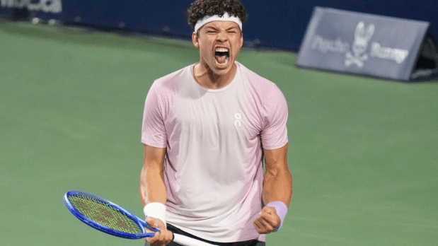 Career milestone: Ben Shelton celebrates an incredible achivement. The youngster becomes the first American to win a Masters 1000 hard-court title since Andy Roddick in 2003. (Photo Source: Associated Press)