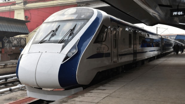  Howrah–Gaya–Howrah Vande Bharat Express:Serving important historical and pilgrimage destinations, this train runs at 130 kmph end-to-end, enhancing connectivity in Eastern India. (Photo Source: PTI)