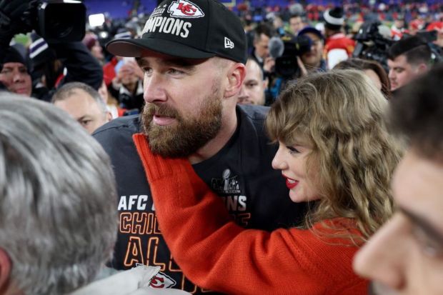 The other Kelce brother, Jason, was not shy to address the dating rumours. He said in a podcast that the claims about Anti-Hero singer and his brother's love trope were '100 per cent' true. (Image: X)
