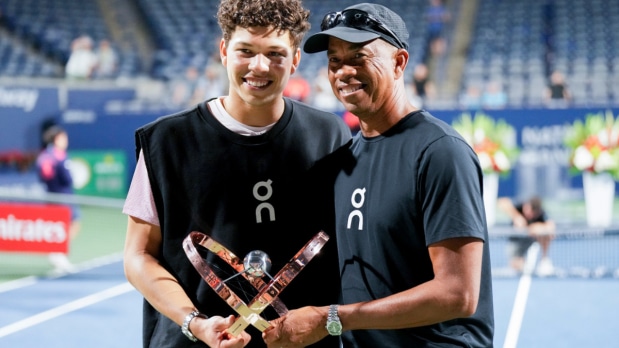 Post-match celebration: The match concluded with mutual respect and sportsmanship, underscoring the professionalism and competitive spirit of both athletes.Shelton celebrated his first Masters 1000 championship with his father. (Photo Source: Associated Press)